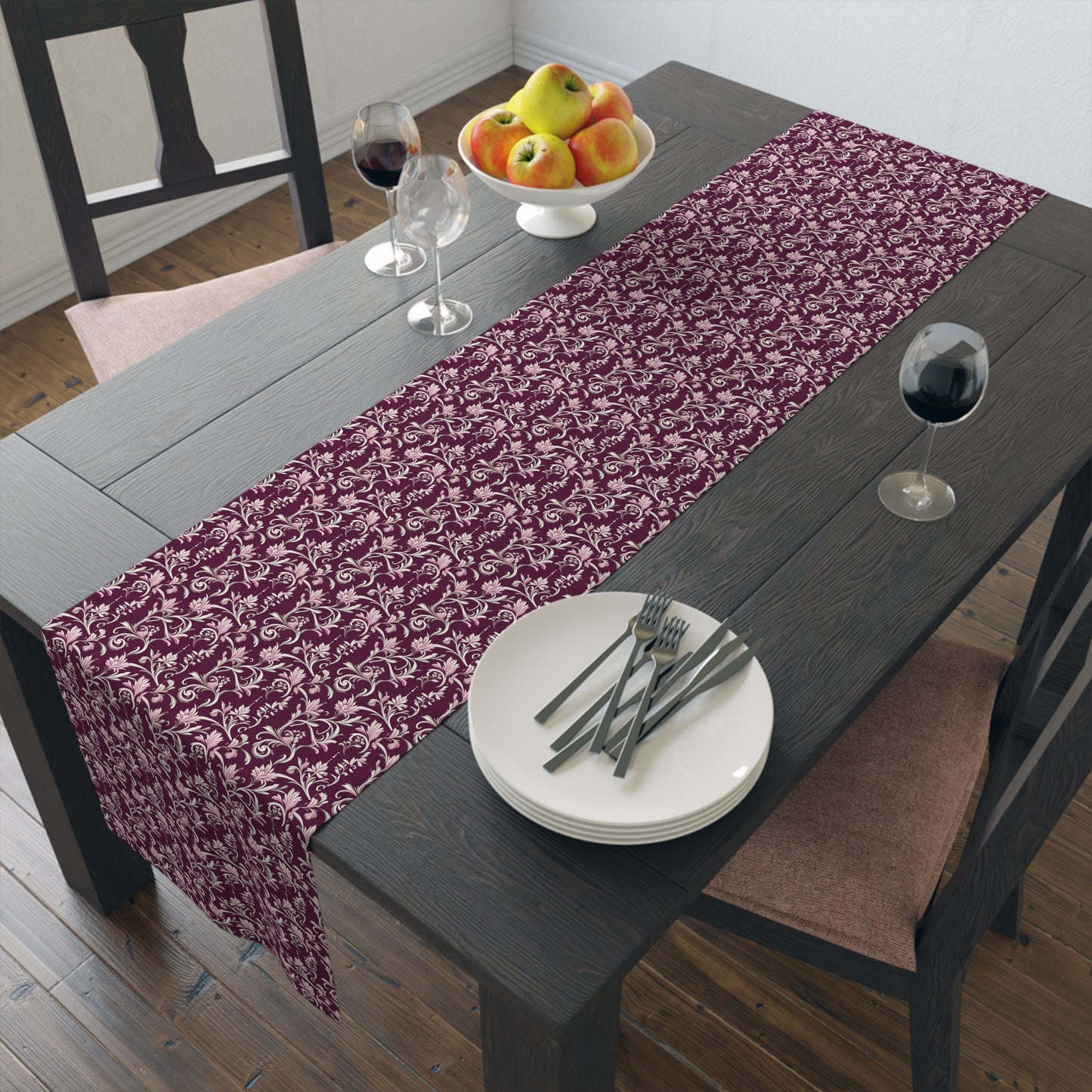 Vintage Versailles Table Runner